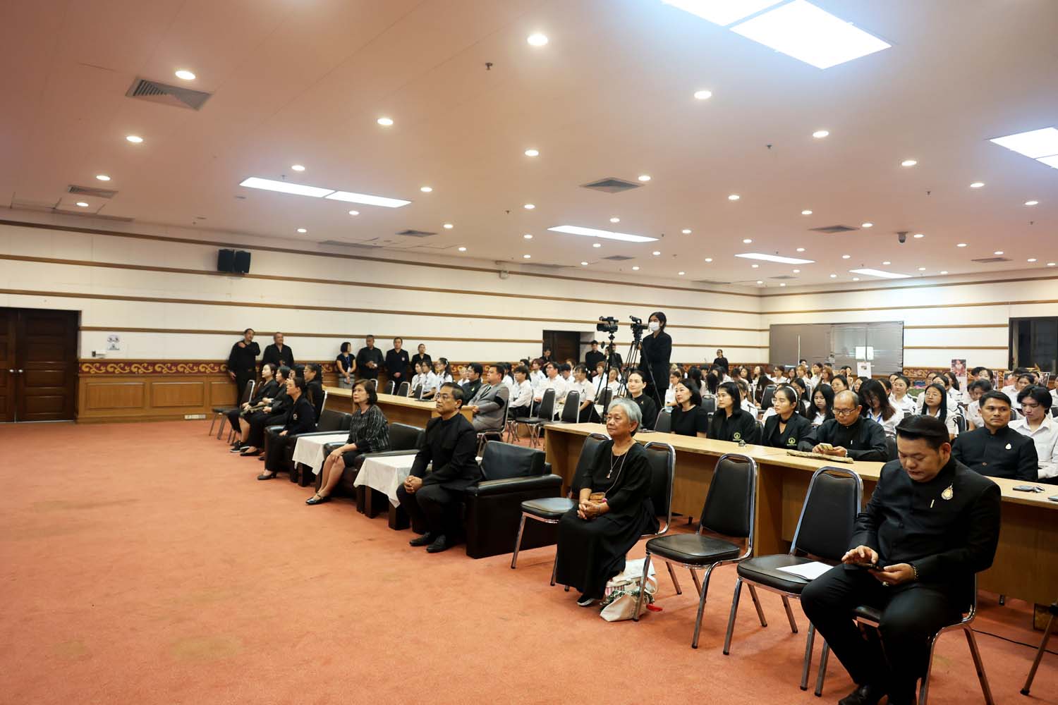 20251216-MemorialQueen -08