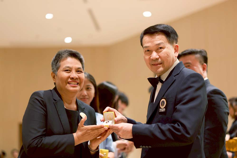 20260302-congratulationsstaffs -08