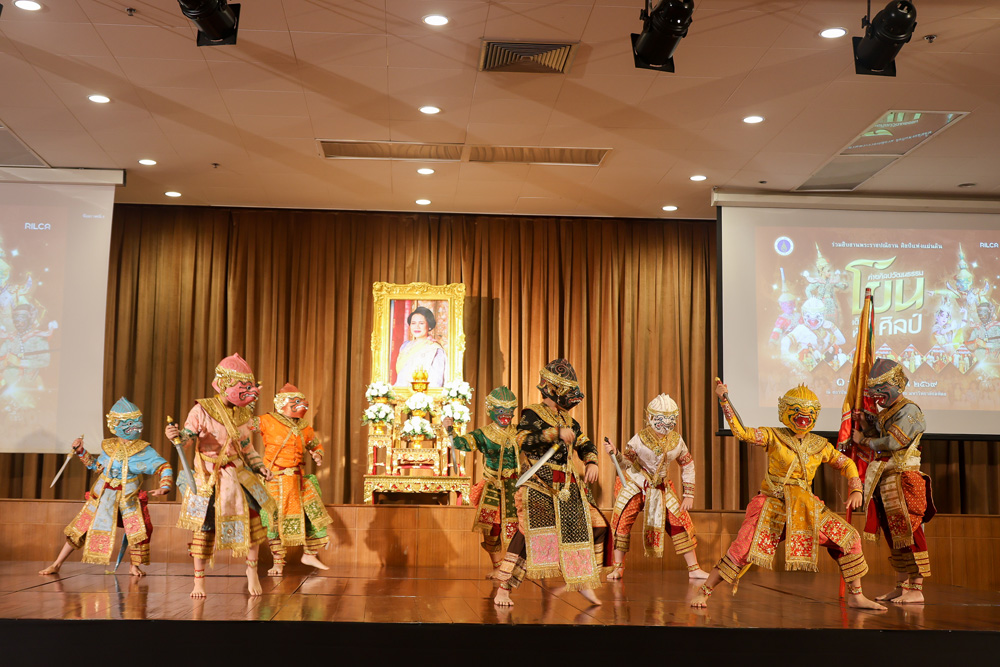 20260410-KhonPerformancing-13