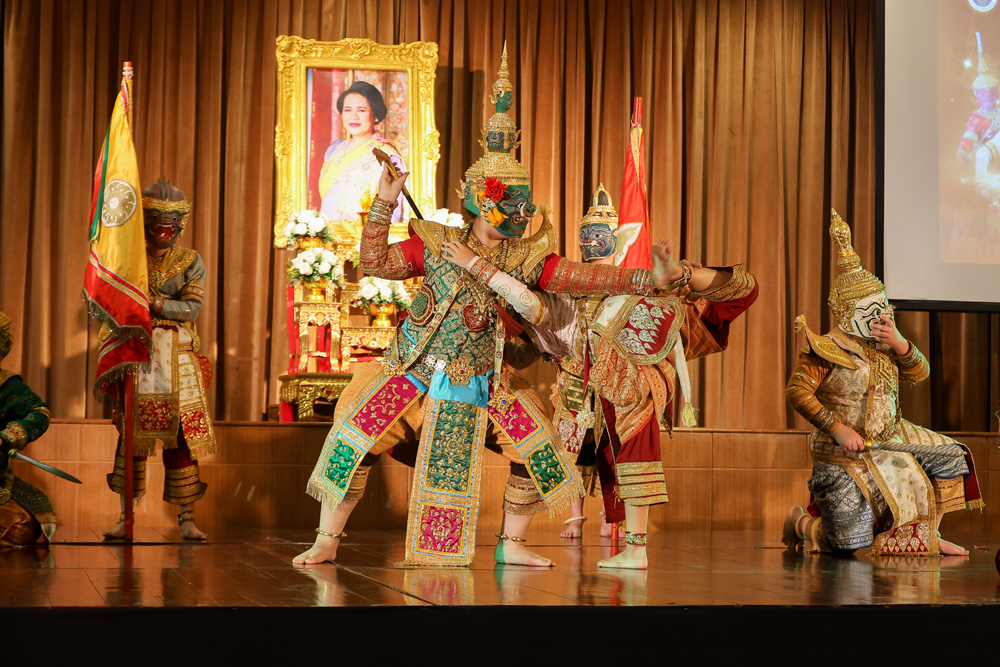 20260410-KhonPerformancing-14