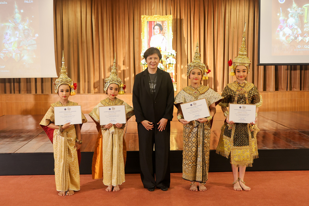 20260410-KhonPerformancing-23