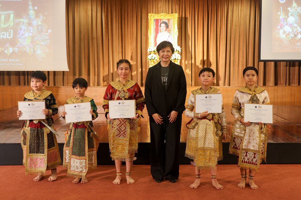 20260410-KhonPerformancing-25