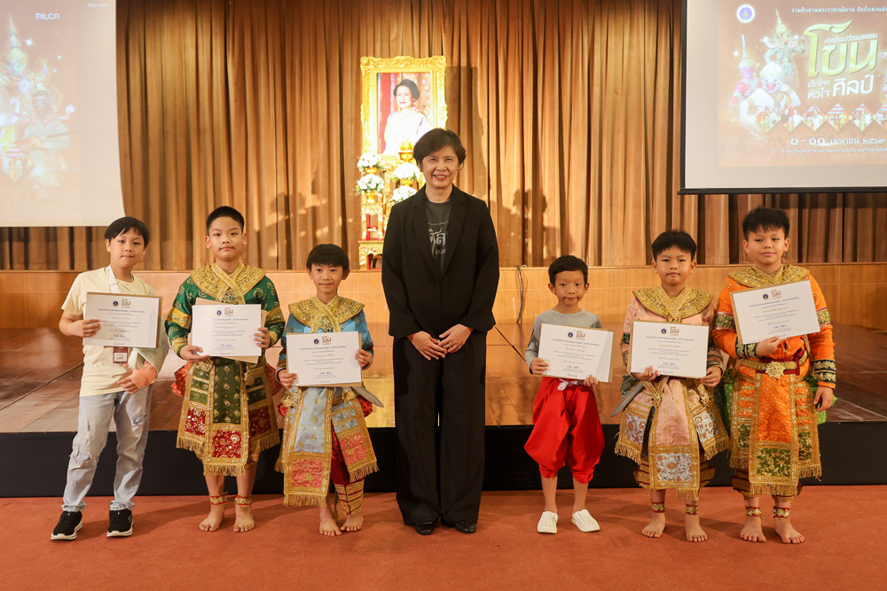 20260410-KhonPerformancing-27