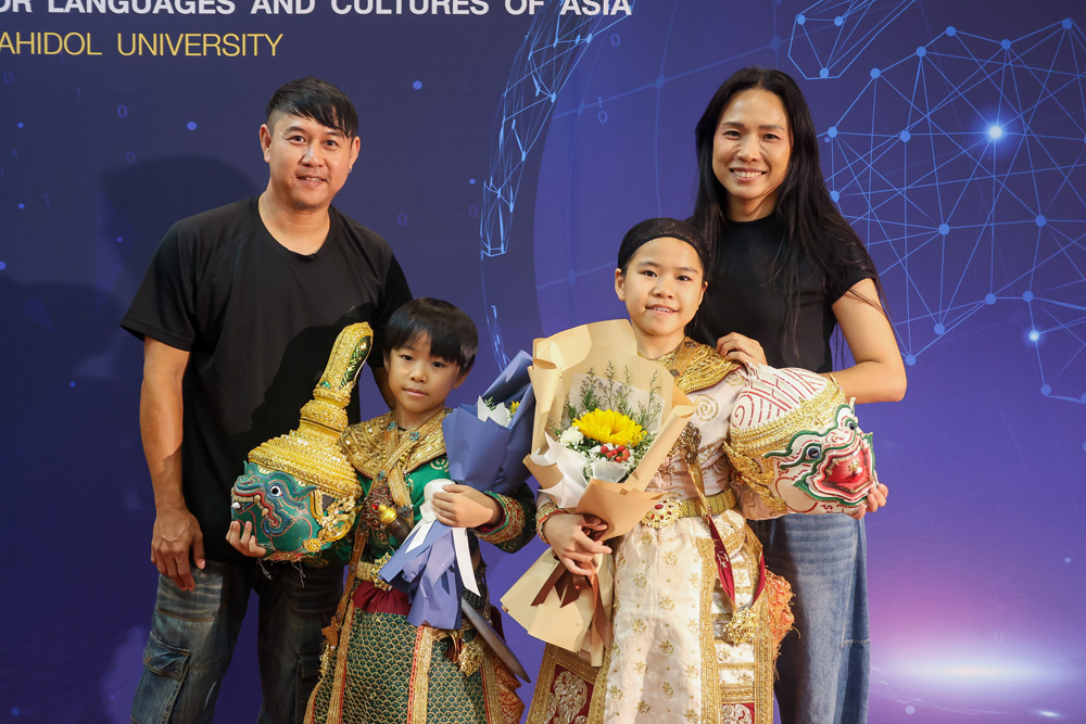 20260410-KhonPerformancing-28