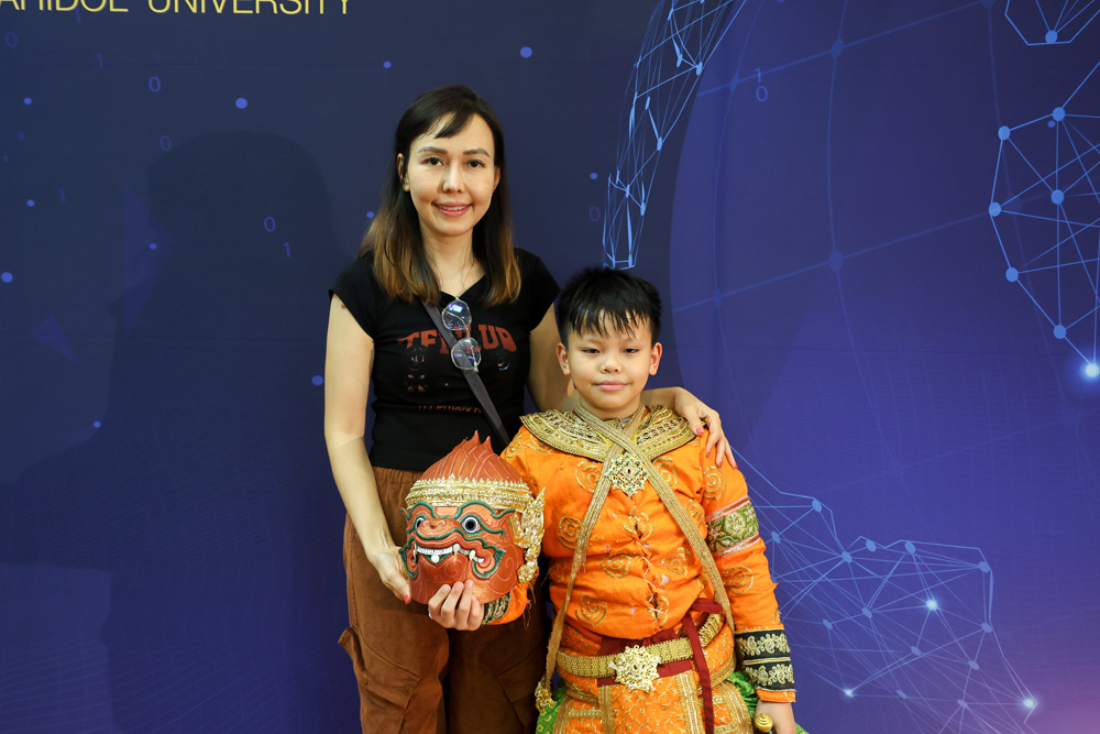 20260410-KhonPerformancing-34