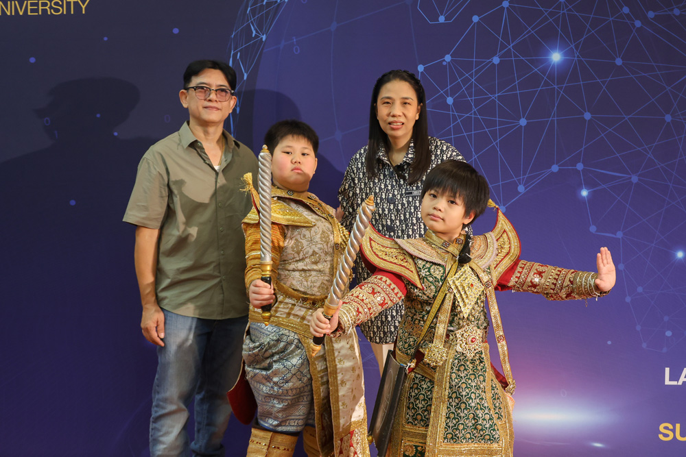 20260410-KhonPerformancing-36